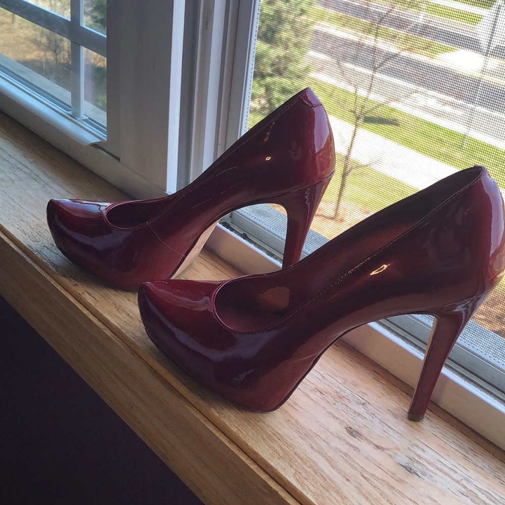 Aldo pumps - Ruby Red stunners!